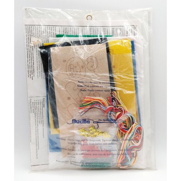 Plaid Bucilla Felt Ornaments Holly, Jolly Christmas #84820 Vintage 2002 - Picture 2 of 2